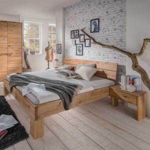 Breites Bett aus Wildeiche Massivholz modernem Design (dreiteilig)