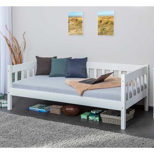 Singlebett aus Kiefer Massivholz weiss Skandi Design