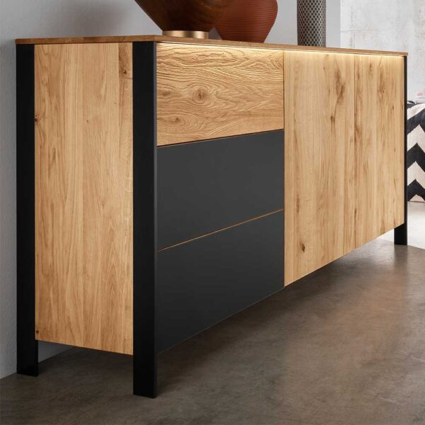 Wildeiche Sideboard aus Massivholz drei Schubladen und zwei Türen